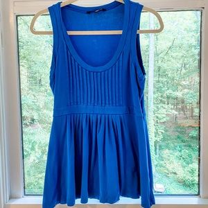 Banana Republic Blue Sleeveless Scoop Neck Top Size Medium